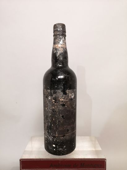 null 1 bouteille PORTO RAMOS PINTO Vintage - Millésime 1985 - Étiquette tachée et...
