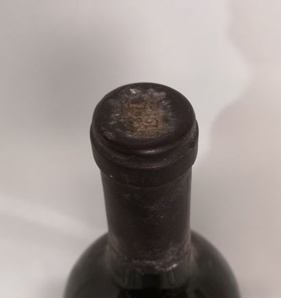 null 1 bouteille OPUS ONE - NAPA VALLEY - Millésime 1987 - Étiquette tachée, fanée,...