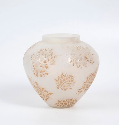 René LALIQUE (1840-1946)

Vase modèle «Esterel»...