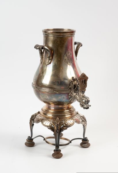 null FOUNTAIN OF TABLE "SAMOVAR" in silver plated metal. BOINTABURET. The body with...