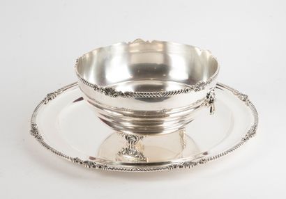 PUNCH BOWL AND TRAY (LOT) in silver plated...