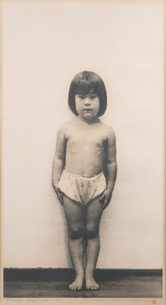 null Tetsuya NODA (né en 1940)
Jeune fille
Lithographie
78 x 42 cm.