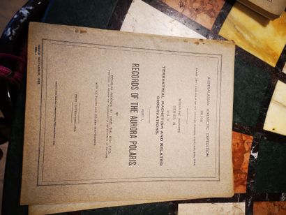 COLLECTIF. COLLECTIVE.
Australian Antartic expedition 1911-1914. Scientific reports.
Sidney,...