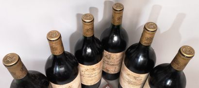 null 6 magnums Château HAUT BATAILLEY - 5e Gcc Pauillac, 1990
Étiquettes tachées...