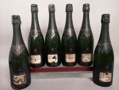 null 6 bouteilles CHAMPAGNE BOLLINGER Grande année, 1995
Étiquettes tachées et abîmées....