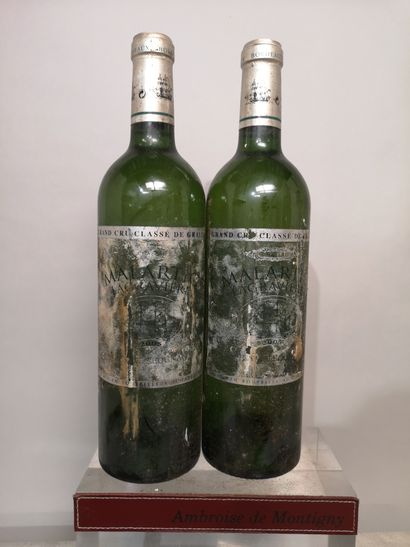 null 2 bouteilles Château MALARTIC LAGRAVIERE Blanc - Pessac Lèognan, 2005

Étiquettes...