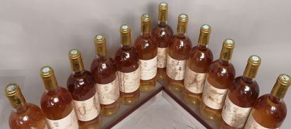 null 12 bouteilles Château DOISY DAENE - 2e Cc Sauternes, 2001
Étiquettes tachées...