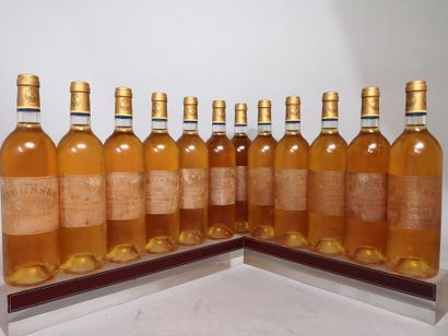 null 12 bouteilles Château RIEUSSEC - 1er Cc Sauternes, 1997
Étiquettes abîmées par...