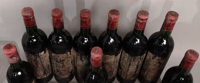 null 9 bouteilles Château GAZIN - Pomerol, 1986

Étiquettes abîmées par l'humidité...