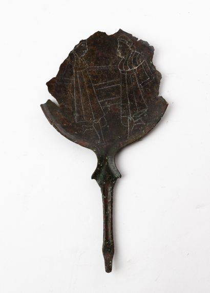 null ARCHEOLOGIE ROME
Fragment de miroir en bronze
Epoque romaine. Long 23,4 cm
gravure...