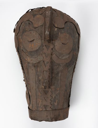 Masque Songye, R. D. Congo
H : 48 cm.