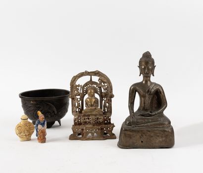 Lot de bibelots de l'asie : 
bronzes bouddhiste,coupe,...