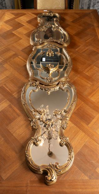 Centre de table en miroir en bois sculpté...