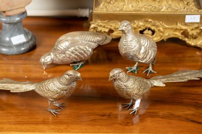 Quatre oiseaux en bronze argenté