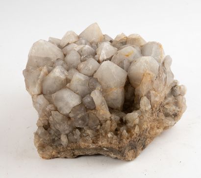 quartz
15 x 26 cm