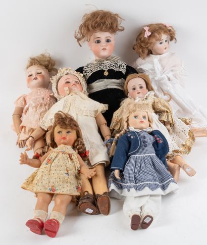 POUPEE POCELAINE
Six poupées.
France et Allemagne...