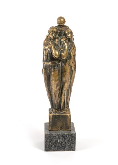 null TRAVAIL ART DECO
couple portant un enfant
Bronze, sans signature, vers 1930
Haut...