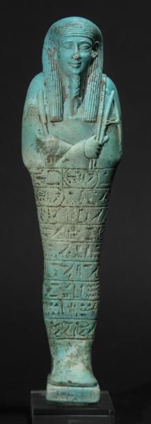 EGYPTE Rare oushebti du Pharaon Néphérites Ier fonda­teur de la XXIXe dynastie. On...
