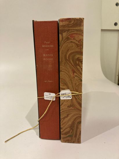 null Un ensemble de deux volumes,Bouddha vivant et Magie Noir de Paul Morand