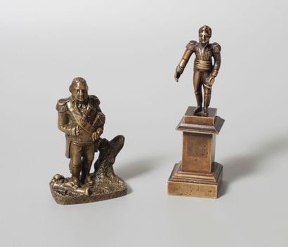 null France XIXe

Louis XVIII

Petite statuette en bronze

Haut. : 8 cm 

