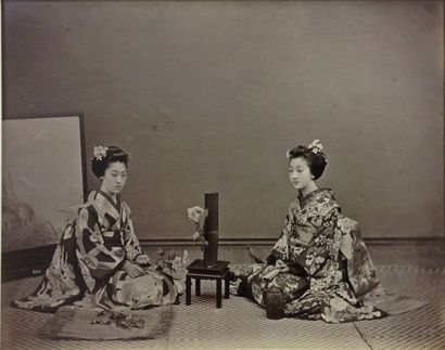 Kusakabe KIMBEI (1841-1934)

Geishas, circa...