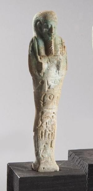  Oushebti épigraphe Egypte, Basse Epoque (664 - 332 av. J.-C.) Oushebti inscrit au...