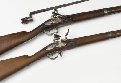 null Fusil d'infanterie, platine à silex marquée Saint Etienne, canon daté 1808....
