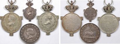 null Espagne, Isabelle II, Guerre d'Afrique de 1860, lot de 4 décorations : 2 en...