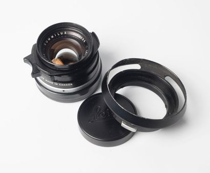 LEICA Leica. Summilux M Canada 1,5/35 mm avec son paresoleil métal ajouré (propr...