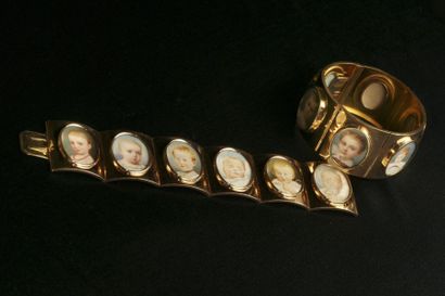 Mellerio dits Meller, 1848-1868 Rare paire de bracelets royaux

en or ornés en serti...