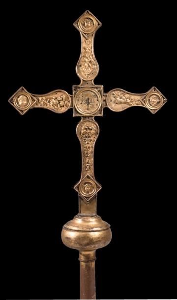 null Croix processionnelle Italie (probablement ROME), vers 1530 Cuivre doré Hauteur:...