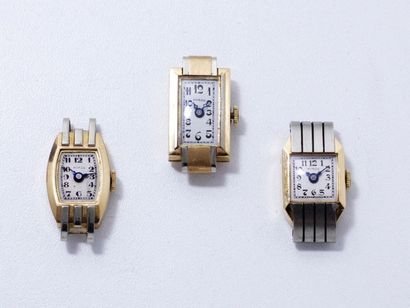 null Lot composé de 3 montres bracelet de dame en or 18 K. Mouvements mécaniques....