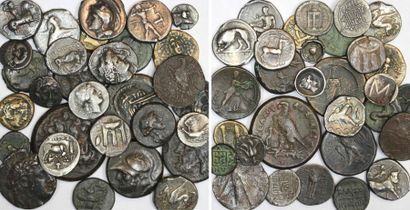null Grèce : lot de 30 monnaies grecques antiques en argent et en bronze - TB - Argent...