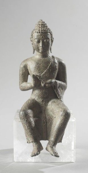 null Rare Bouddha enseignant, assis à l'européenne. Indonésie, Java, IXème siècle?...
