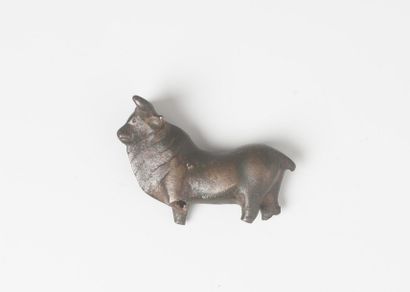 null Petit taureau mithraïque. Empire romain d'Orient. Bronze . Long : 6,7 cm. Lacunes...