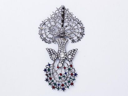 null Pendentif Saint Esprit en argent ajouré, orné de pierres du Rhin et de pierres...