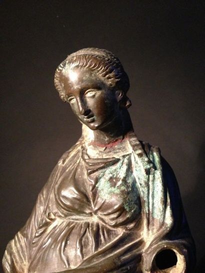 null Stauette représentant Sappho ou Hipatia. Renaissance. Belle statuette dans la...