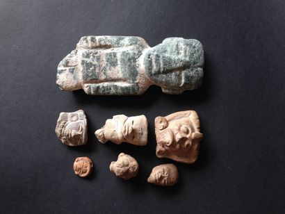 null Lot d'objet précolombiens dont statuette Teotihuacan en pierre fragmentaire....