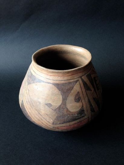 null Deux Vases à décors géométriques. Casas Grandes, Etat du Chihuahua, Paquimé,...