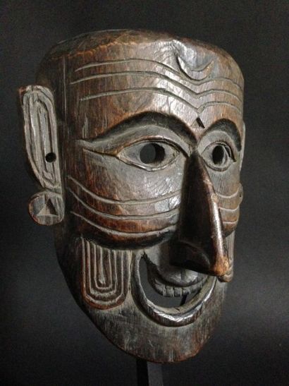 null Masque Mompa représentant le père , Aba. Népal. Bois. Haut : 24,5 cm. 