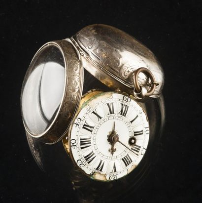 null Montre première quart du XVIIIème à boitier en argent gravé et offrant des motifs...