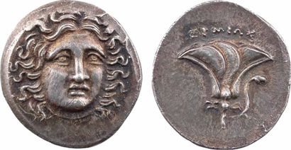 null Thessalie, drachme pseudo-rhodienne, magistrat Ermias, époque de Persée, c.175-170...