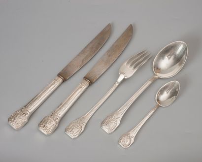 null Jean-Baptiste Claude ODIOT, 1799-1804

Cinq couverts en argent ornés du monogramme...