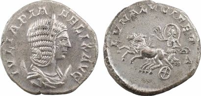null Julia Domna, antoninien, Rome, 211-217

A/IVLIA PIA FELIX AVG

Buste drapé à...