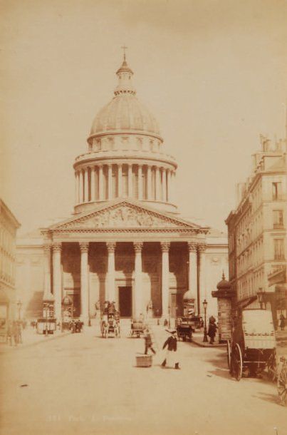 null Le Panthéon, circa 1875 Tirage albuminé d'époque. 17,9 x 11,8 cm