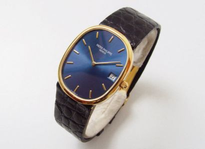 PATEK PHILIPPE "ELLIPSE" Montre bracelet d'homme en or, cadran bleu rayonnant avec...