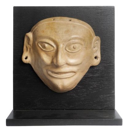 Mésopotamie (IIe millénaire avant J.-C.) masque d'adorant dont les yeux à la pupille...