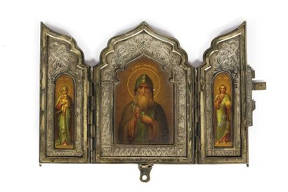 null [Maison Morozov]. Triptyque de voyage : saint Silvestre, entouré de la Vierge...