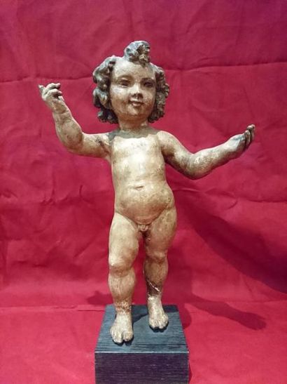 null Enfant en bois polychrome. XVIIIeme siecle ( restaurations , acc.)