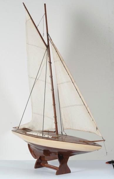 null Maquette du yacht, L’ENDEAVOUR, (1934)